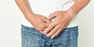 Douleur au testicule : reconnaitre une hernie inguinale