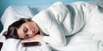 Smartphone : les applications aident-elles a bien dormir ?