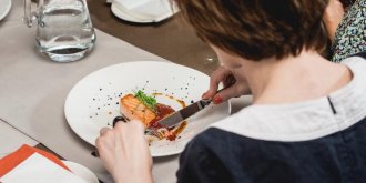 Manger du poisson a la fin de la grossesse ameliore le developpement du cerveau de bebe