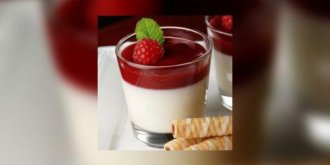 Blanc manger aux framboises 