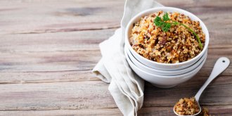 Salade de quinoa, hareng et pomme