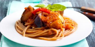 Spaghetti, marmelade d-aubergines au basilic