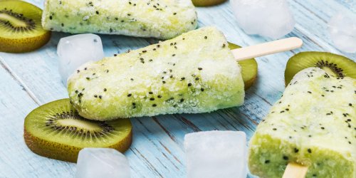 Creme glacee de yaourt au kiwi et a la mangue