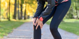 Genou qui craque : est-ce un signe d-arthrose ?