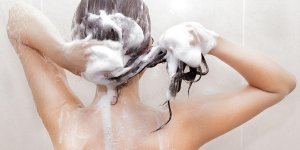 7 choses fausses sur votre shampoing a ne plus croire