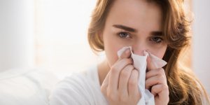 Rhume, nez qui coule : quelles huiles essentielles pour se soigner ?