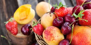 Allergie alimentaire : les symptomes d-une allergie aux fruits