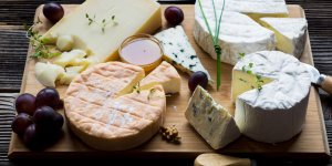 Alimentation de la femme enceinte : les fromages autorises