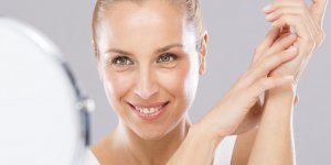 Zoom sur 10 techniques esthetiques : avantages, inconvenients, prix