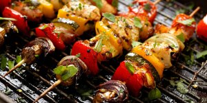 Brochettes d-agneau epicees