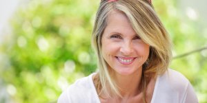 Soulager la menopause par les plantes : les reponses de l’expert