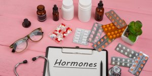 Traitements hormonaux : font-ils grossir ?