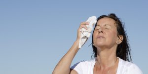 Astuces et solutions douces contre les bouffees de chaleur a la menopause