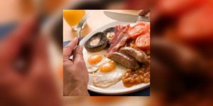 Debile : manger un English Breakfast a 8000 calories !