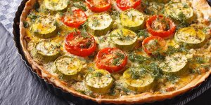 Tarte courgette, tomate, saumon fume